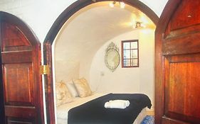 Innisfree Manor